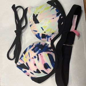 Print Victoria’s Secret bikini